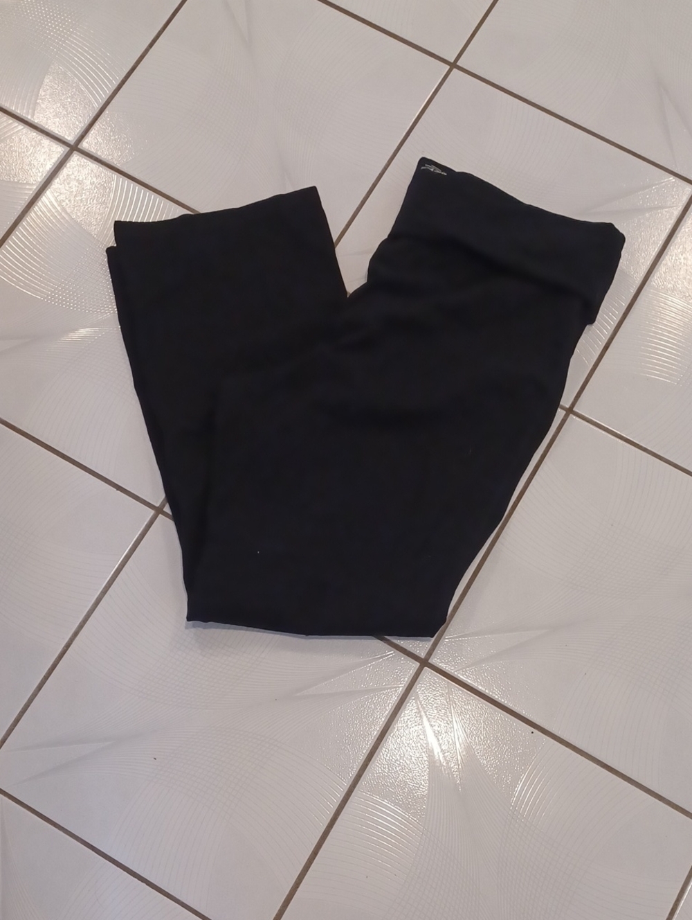 4/$40 Old Navy Active Black Maternity High-Rise Leggings - Size XXL